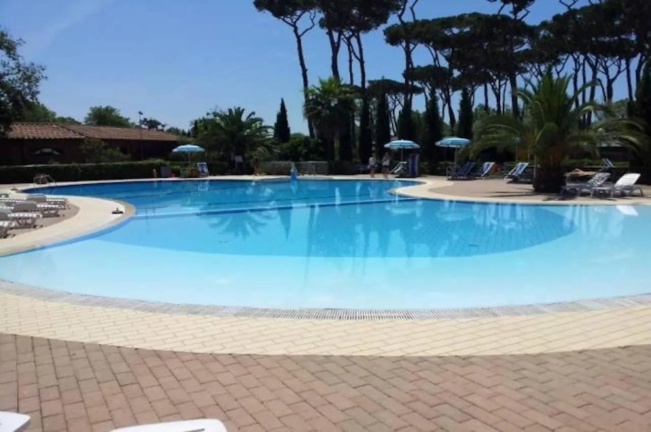 Comfortabele Familie Chalets Met Veranda Incl Airco Dichtbij Zee! Viareggio