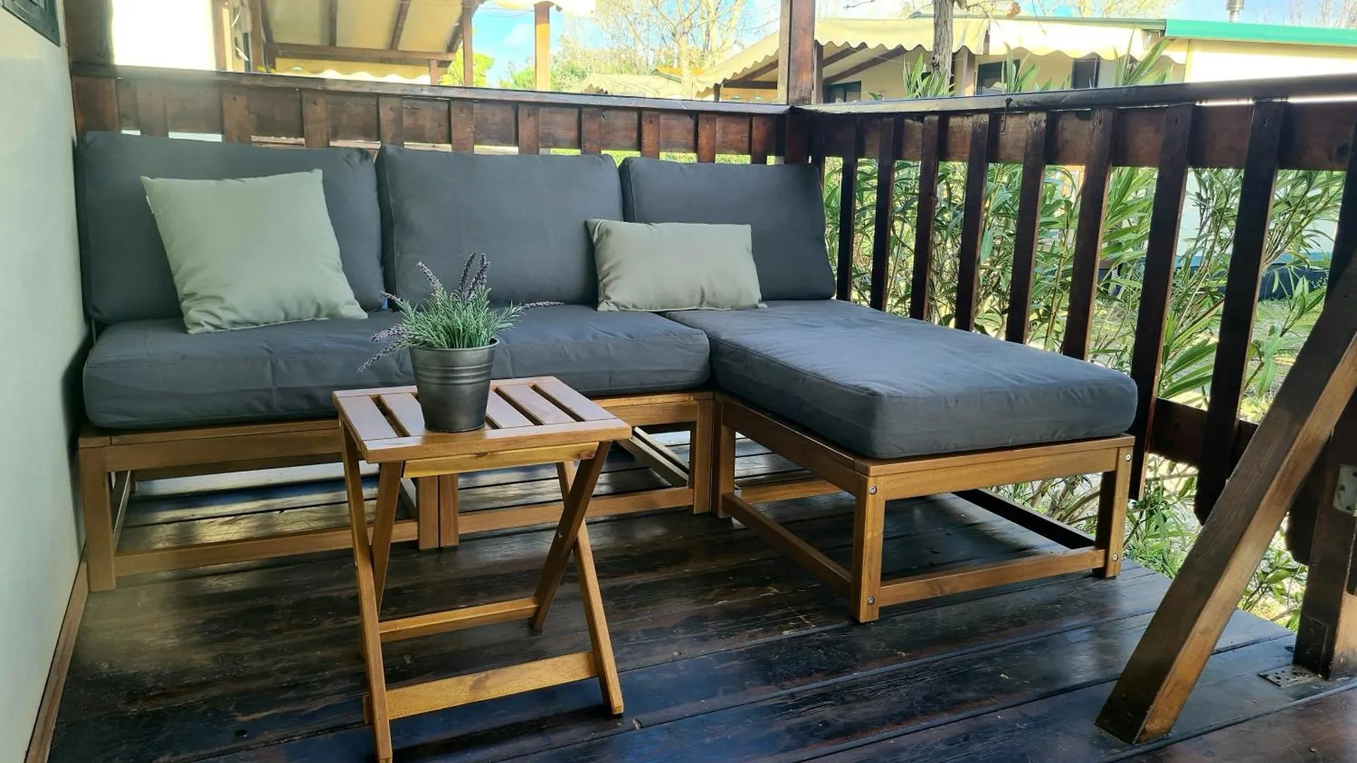 Comfortabele Familie Chalets Met Veranda Incl Airco Dichtbij Zee! Viareggio 0*,  Italien